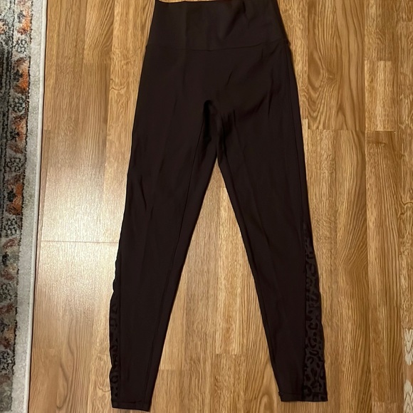 OFFLINE American Eagle Goals High Waisted Leopard Mesh Legging - Picture 8 of 11